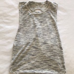 Cute grey and white lululemon crop top!
